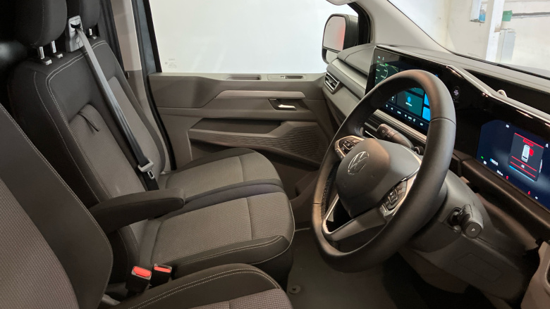 Volkswagen Transporter T32 Lwb Electric 100kW 65kWh Commerce Pro Van Auto